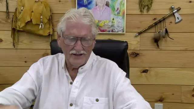 Kadr z nagrania: Q&A dr. Morse'a: Niekontrolowane, Napady drgawek, Rak macicy (trzonu macicy), Anemia (niedokrwistość), Guzki tarczycy