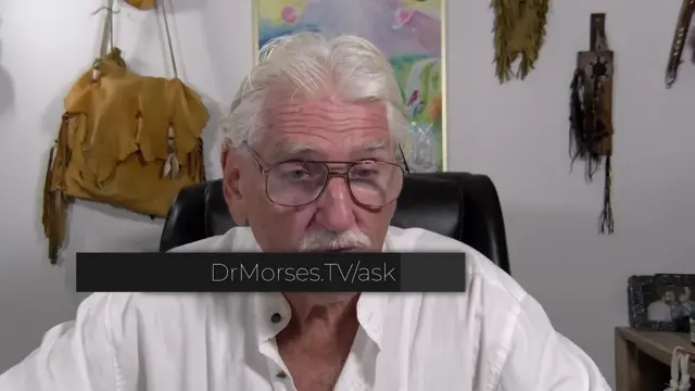 Kadr z nagrania: Q&A dr. Morse'a: Siniaki i krwiaki, Poziom cukru we krwi, Przewlekła białaczka limfocytowa (CLL), Autyzm