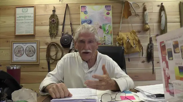 Kadr z nagrania: Q&A dr. Morse'a: Kolonoskopie, Przypadek neurologiczny, Eckankar
